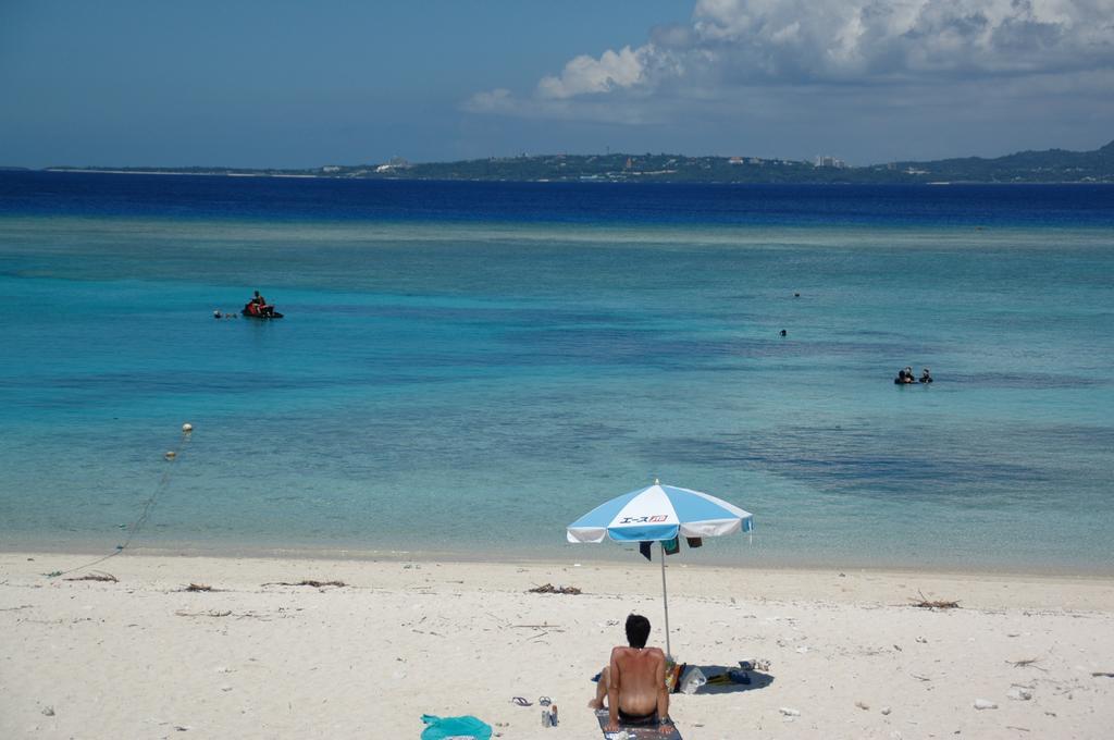 Yukurinaresort Okinawa Hills Churaumi Мотобу Экстерьер фото